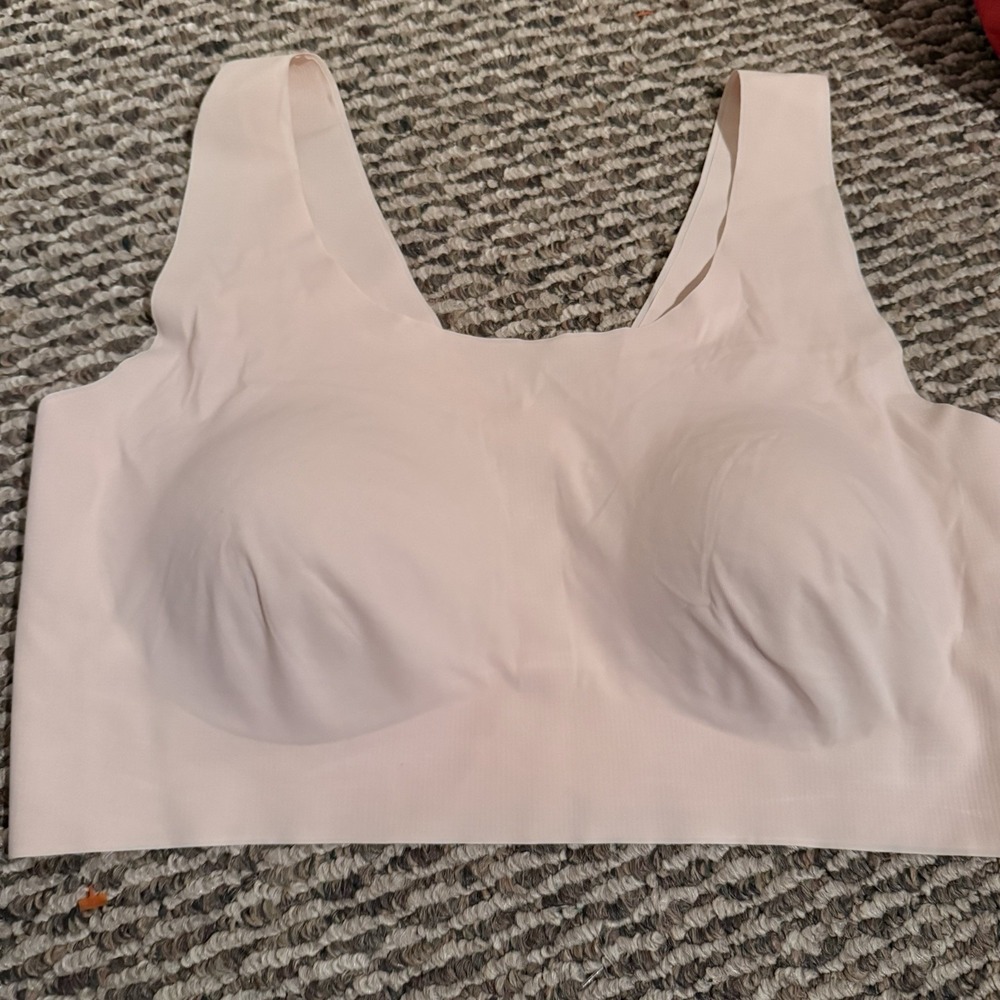Bali Women's Seamless Wireless Pullover Sports Bra Beige Solid XL DF3491